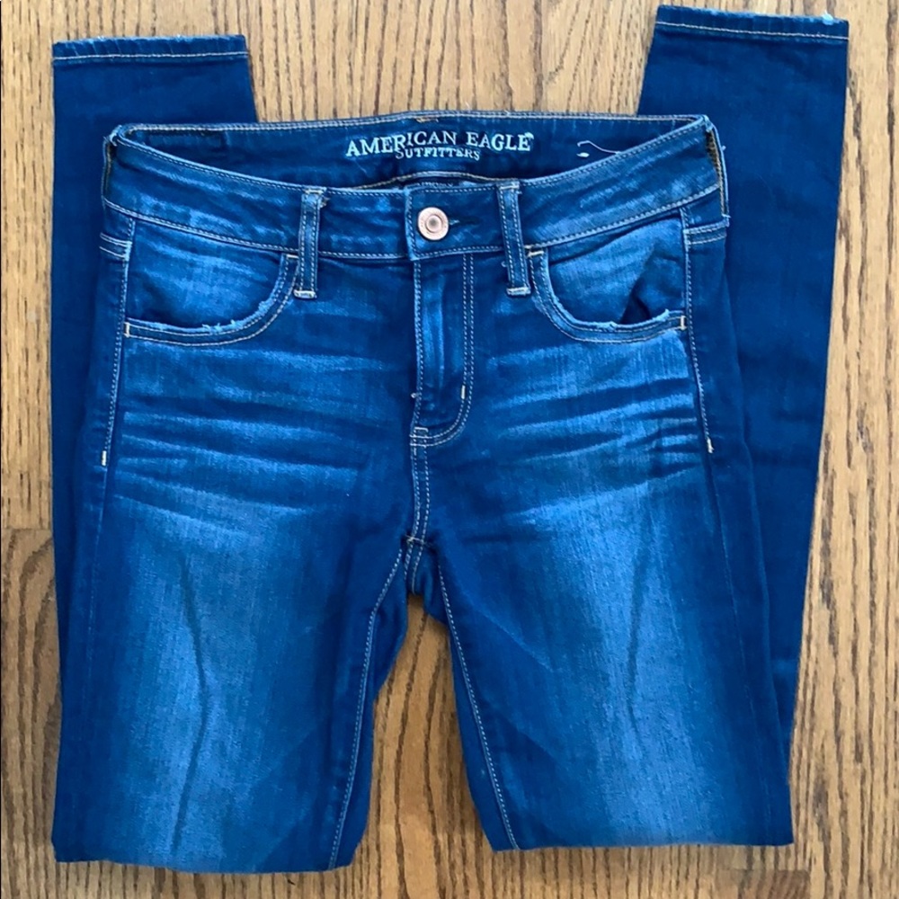Dark wash American Eagle jeggings